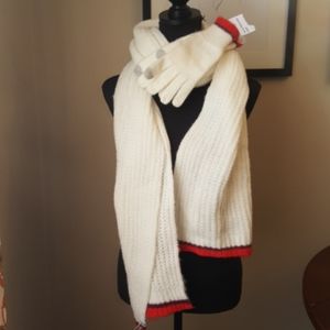 NWT Old Navy Scarf/Glove set One Size